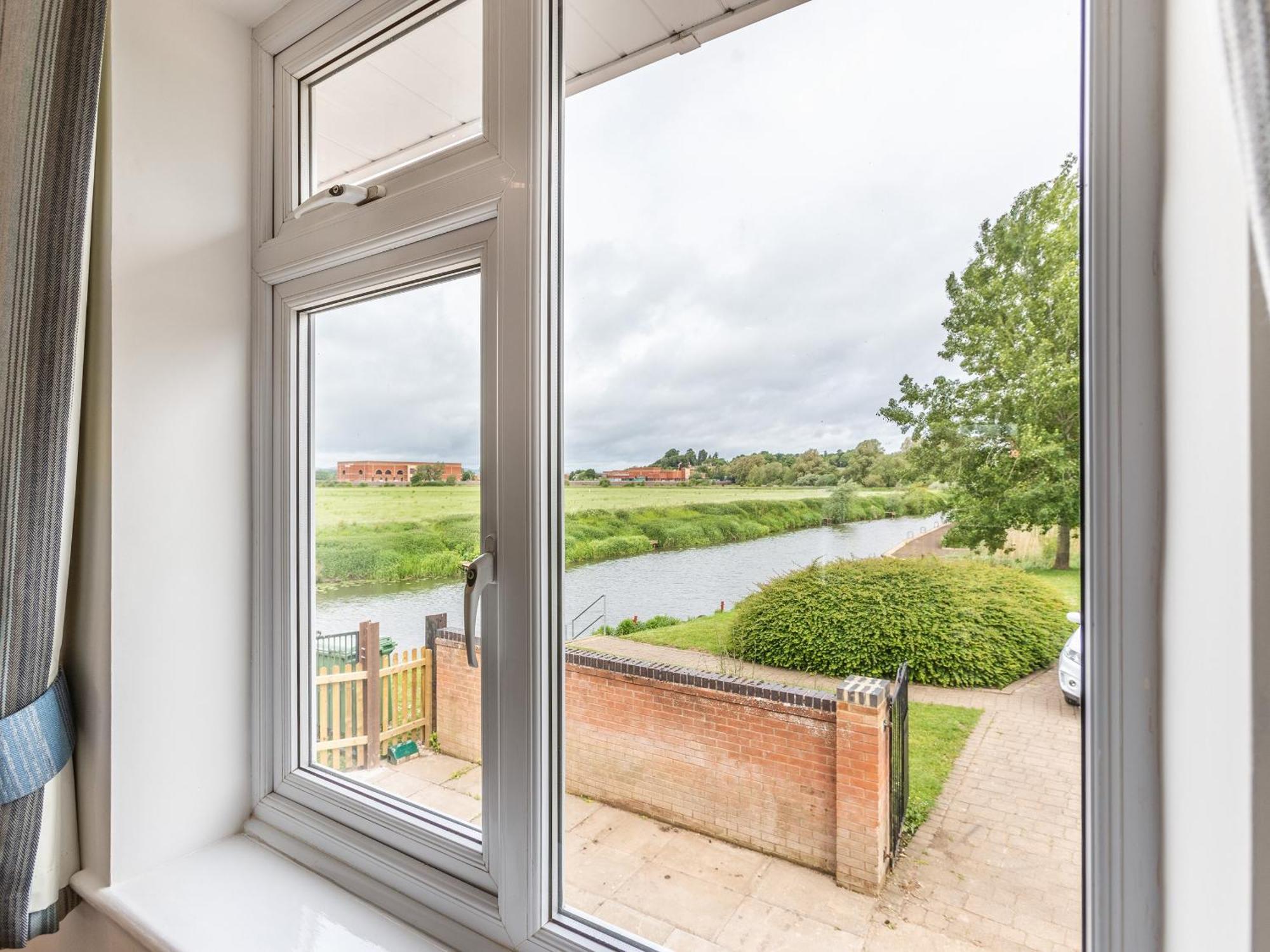 Avon Lock Cottage - Uk34125 Тюксбъри Екстериор снимка